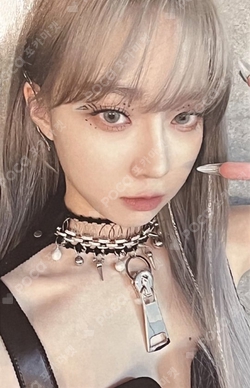Girls Deluxe Box photocard