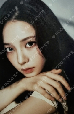 MY WORLD HOLOGRAM CARD HOLDER photocard