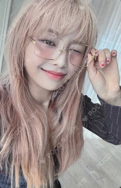 Pocamarket, LOONA Chuu Official Light Stick Orbit K-pop Photocard