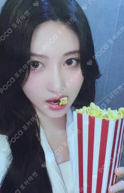 IVE THE 1ST WORLD TOUR in CINEMA : SHOW WHAT I HAVE POP-UP STORE PHOTOCARD POUCH + RANDOM PHOTOCARD SET photocard