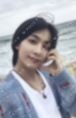 Pocamarket, Seventeen JEONGHAN SPILL THE FEELS KPOP MERCH/SHOPEE