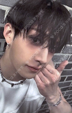 StrayKids 合 HOP POPUP バンチャン BANG CHAN QR Pocamarket, Stray Kids BANG CHAN 合 (HOP) POP-UP STORE LUCKY
