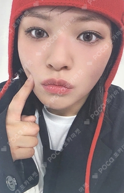 TWICE BETTER ハイタッチ  トレカ　JEONGYEON TWICE Fanfare ジョンヨン ハイタッチ トレカ - メルカリ