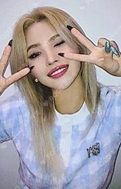 Pocamarket, I-DLE SOYEON Windy K-pop Photocard