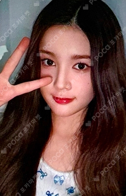 The Chase MAKESTAR LUCKY DRAW photocard