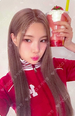 MEGA MGC COFFEE photocard