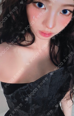 Puss Puss Magazine photocard