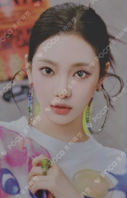 2025 SEASON'S GREETINGS RANDOM TRADING CARD [A ver.] photocard