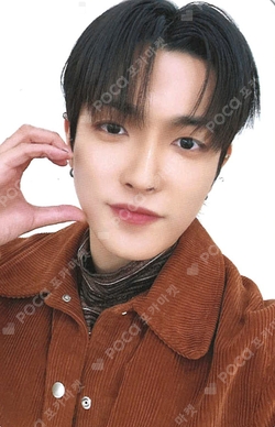 タレントカード ATEEZ SEASON'S GREETING HONGJOONG Photo s-l1200.jpg