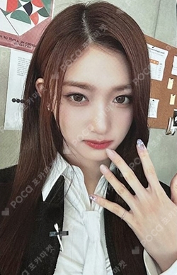 2024 IVE 2nd FANMEETING [MAGAZINE IVE] RANDOM PHOTOCARD PACK photocard