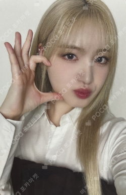IVE THE 1ST WORLD TOUR SHOW WHAT I HAVE CROSS BAG photocard