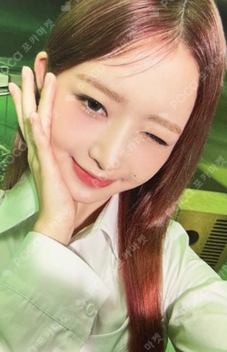 IVE THE 1ST WORLD TOUR SHOW WHAT I HAVE RANDOM PHOTOCARD PACK photocard