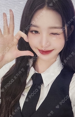 IVE THE 1ST WORLD TOUR SHOW WHAT I HAVE CROSS BAG photocard