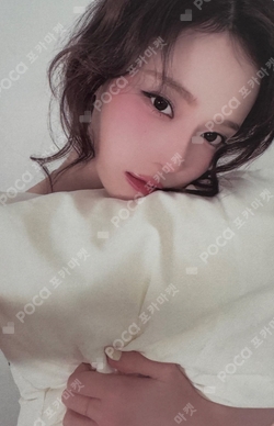MOEVIR photocard