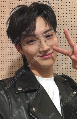 Pocamarket, GOT7 JAY B Archive 1: [Road Runner] FLNK K-pop Photocard