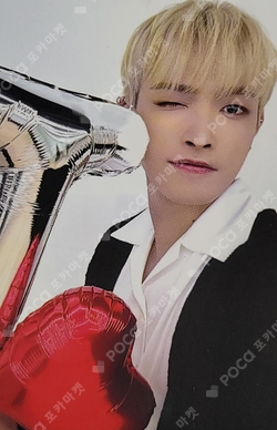 Pocamarket, ATEEZ HONGJOONG ATEEZ WORLD TOUR [THE FELLOWSHIP