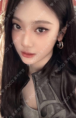 Whiplash POP-UP in Shanghai LEATHER JACKET photocard