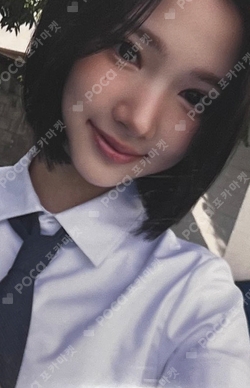 Hearts2Hearts X Teenieping REWARD photocard