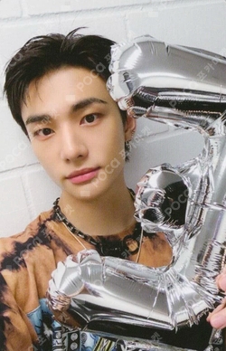 Pocamarket, Stray Kids HYUNJIN ODDINARY K-pop Photocard