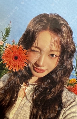 MINJU KIM X 8seconds photocard