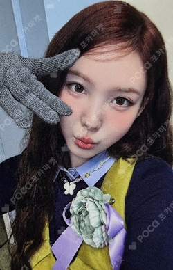 Pocamarket, TWICE NAYEON Healing Bird K-pop Photocard