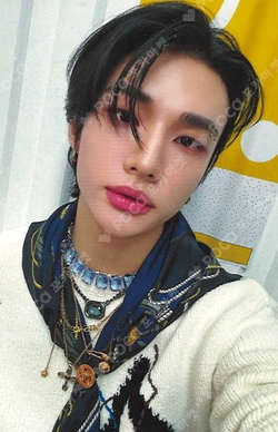 Pocamarket, Stray Kids HYUNJIN Clé 2 : Yellow Wood K-pop Photocard