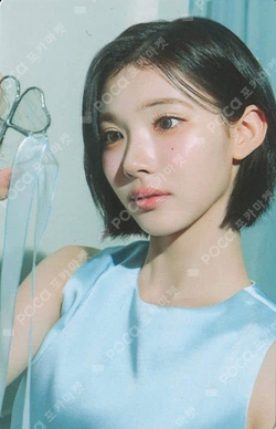 2026 Hearts2Hearts SEASON'S GREETINGS VIDEO EDITION SM STORE photocard