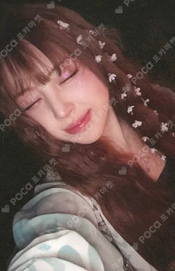 Pocamarket, NMIXX JIWOO Blue Valentine QQ MUSIC K-pop Photocard