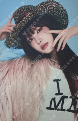 REVIVE+ ARTBOX photocard