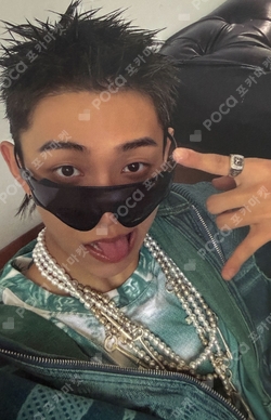 Pocamarket, LNGSHOT RYUL SHOT CALLERS Character Ver. K-pop Photocard