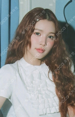2026 Hearts2Hearts SEASON'S GREETINGS VIDEO EDITION WEVERSE photocard