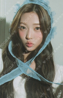 2026 Hearts2Hearts SEASON'S GREETINGS VIDEO EDITION WEVERSE photocard