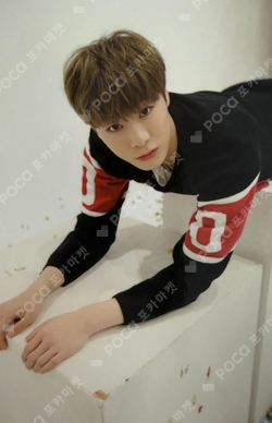 Pocamarket, ASTRO MOONBIN BLUE FLAME BROADCAST K-pop Photocard