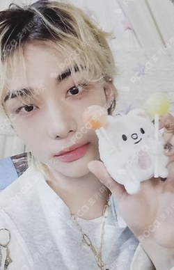 Pocamarket, Stray Kids HYUNJIN Stray Kids XMAS POPUP STORE 2024