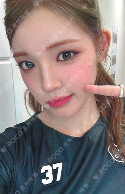 FOCUS JUMP UP LUCKY DRAW photocard