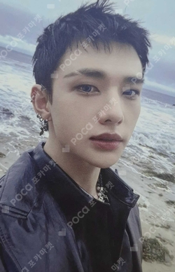 Pocamarket, Stray Kids HYUNJIN Christmas EveL HOTTRACKS K-pop