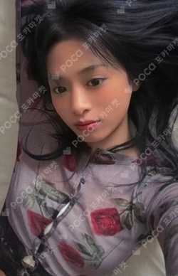 Pocamarket, BABYMONSTER AHYEON WE GO UP PATTERN Ver. K-pop Photocard
