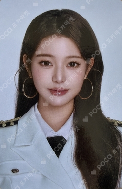 2026 IVE THE 4TH FAN CONCERT < DIVE into IVE > MAKE-UP POUCH photocard