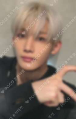 Pocamarket, &TEAM JO Go in Blind YIZHIYU K-pop Photocard