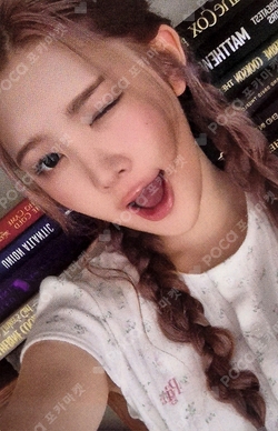 FOCUS Kpop Nara Exclusive photocard