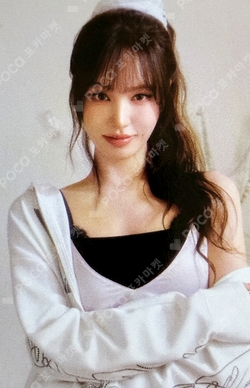 IVE WORLD TOUR [SHOW WHAT I AM] IN JAPAN RANDOM TRADING CARD photocard