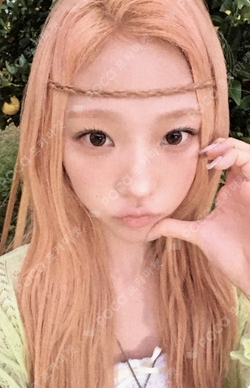 Lemon Tang Sticker Ver. photocard