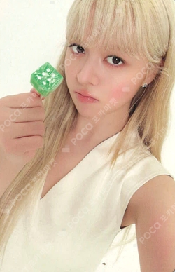 Pocamarket, NMIXX Lily ENTWURF KTOWN4U LUCKY DRAW K-pop Photocard