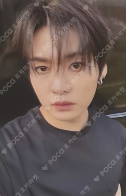 Pocamarket, Stray Kids LEE KNOW Stray Kids World Tour [RUN IT