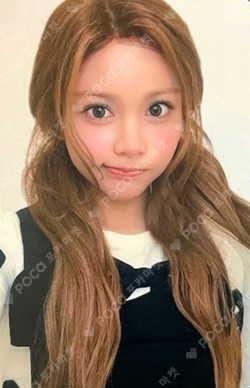 ICONIC HEART UNIVERSAL photocard