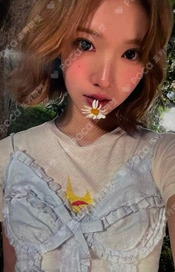 ICONIC HEART Limited C Ver. photocard