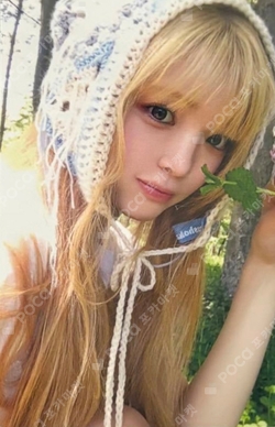 ICONIC HEART HMV photocard