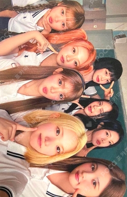 ICONIC HEART UNIVERSAL LUCKY DRAW photocard