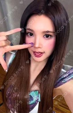 ICONIC HEART WEVERSE JAPAN photocard
