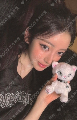Pocamarket, MEOVV ANNA BITE NOW KITTY PLUSH ver. K-pop Photocard